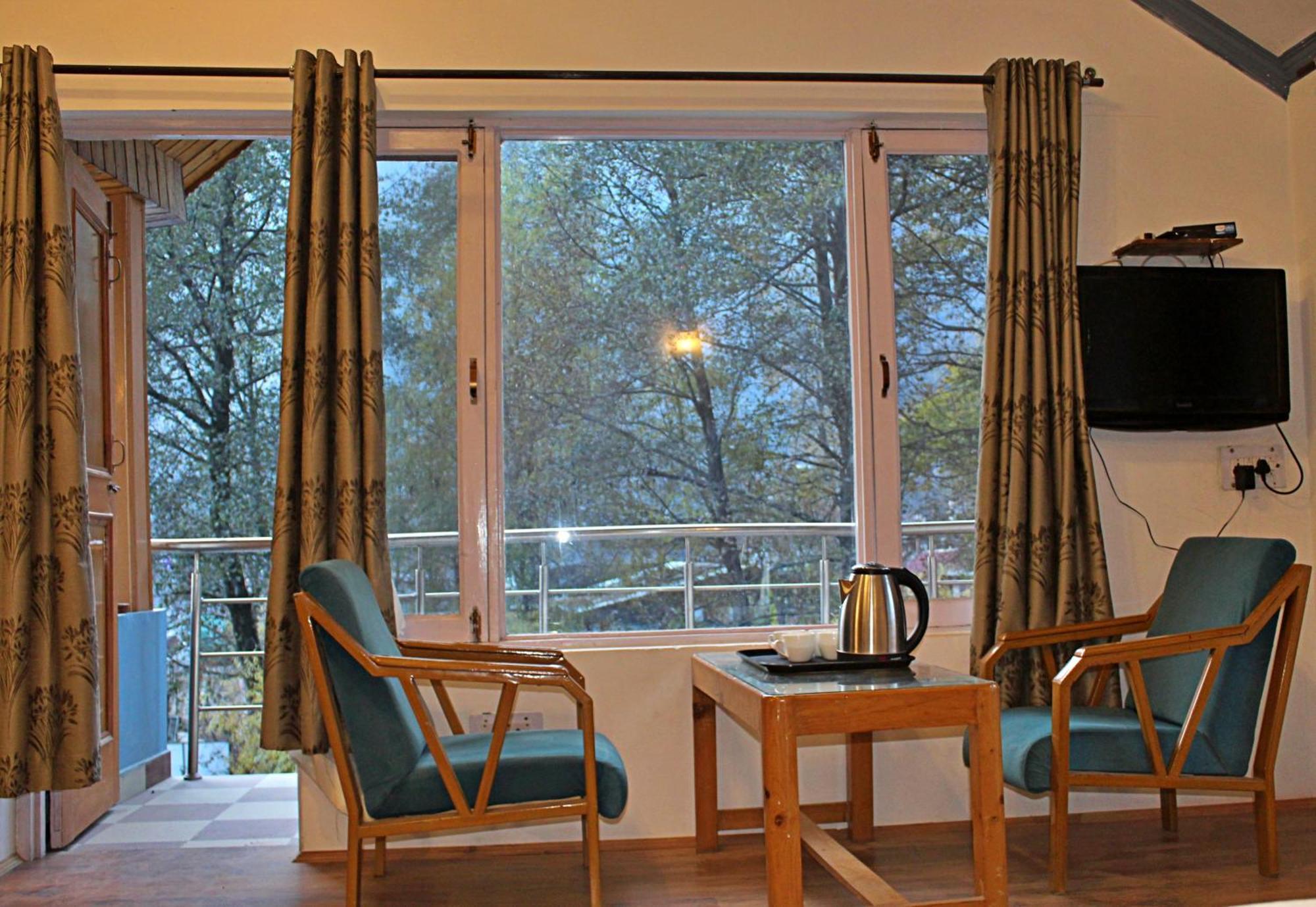 Sylvan Woods Cottage Manāli Eksteriør bilde